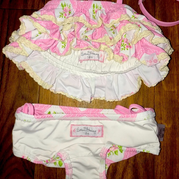 Sweet honey EUC 18 month swimsuit - Picture 3 of 3